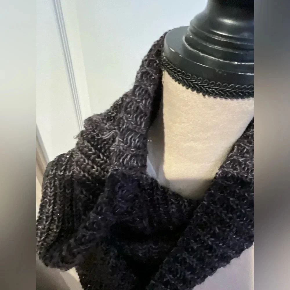 Black & Silver infinity scarf. No tags unknown brand.